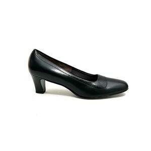 FLORSHEIM | Vintage 1970s deadstock black leather classic pumps